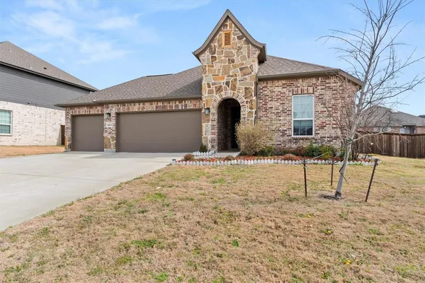 $650,000 | 5823 Heatherwood Loop, Sachse, TX 75048
