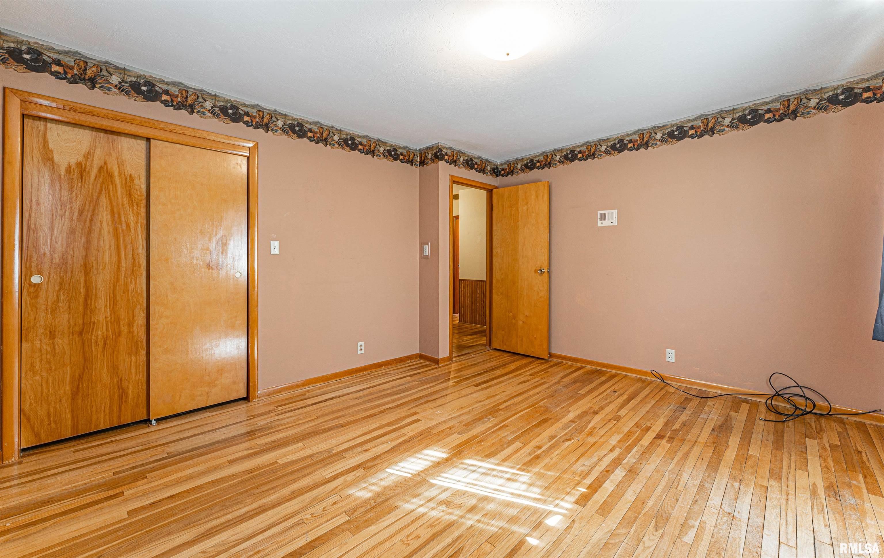 1510 Rutledge Drive Lincoln, IL 62656 - Photo 18 of 37 Gallery Image 18
