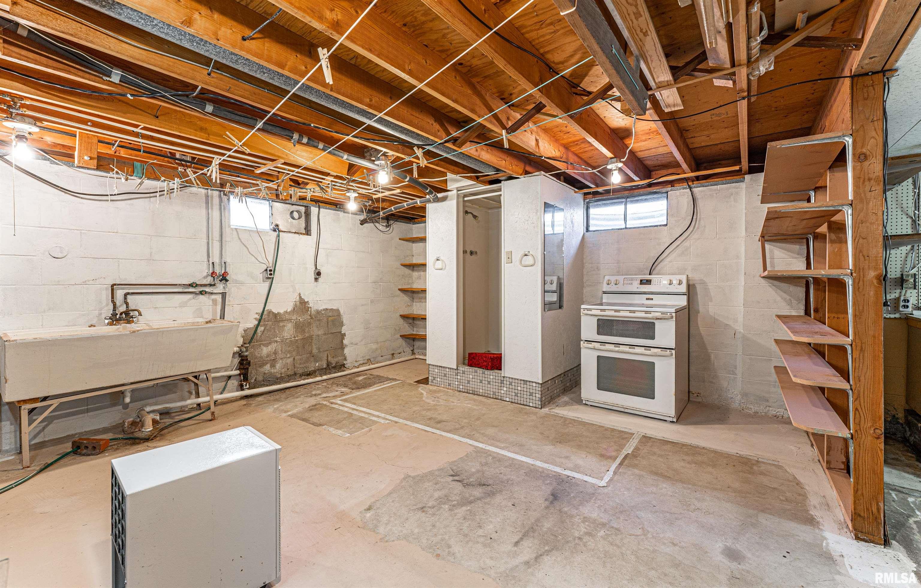 1510 Rutledge Drive Lincoln, IL 62656 - Photo 26 of 37 Gallery Image 26