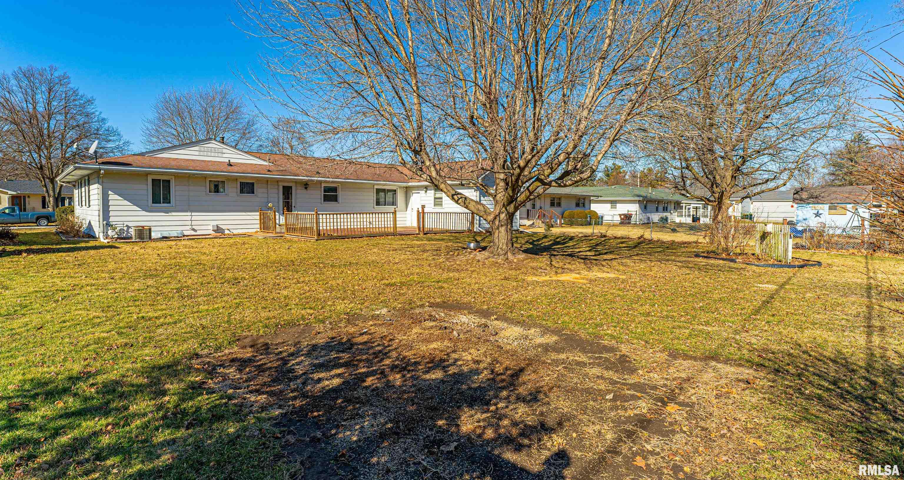 1510 Rutledge Drive Lincoln, IL 62656 - Photo 34 of 37 Gallery Image 34