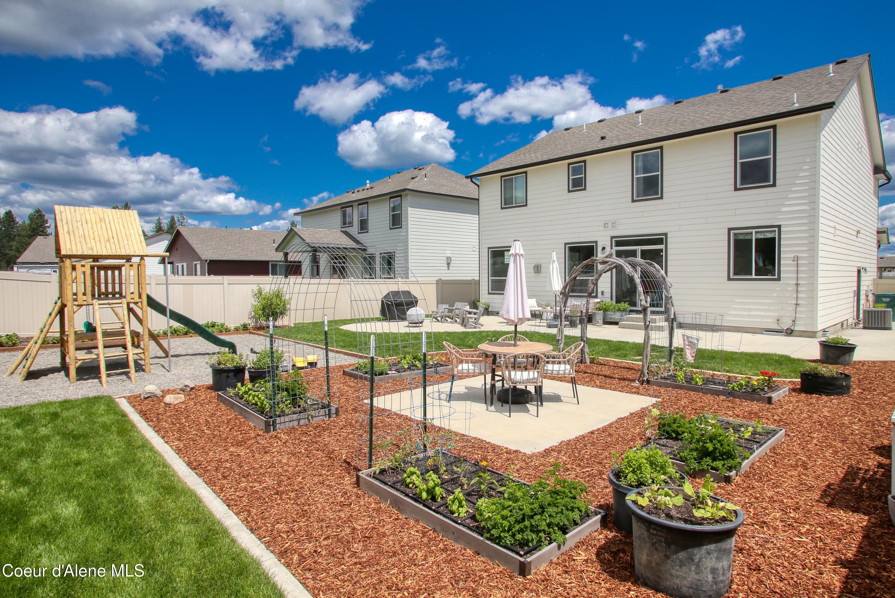 6489 West Astoria Loop Rathdrum, ID 83858 - Photo 10 of 43 garden rear