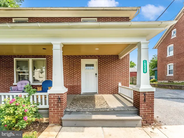 $329,000 | 19330 Longmeadow Road, Hagerstown, MD 21742