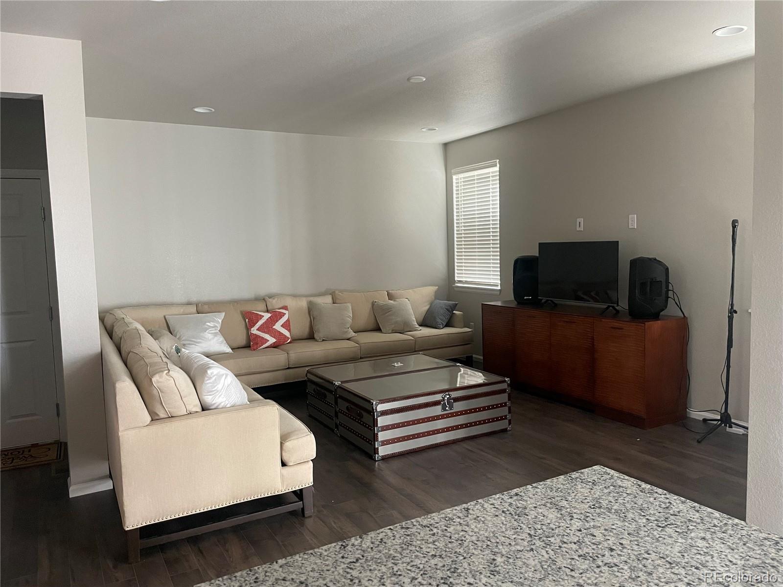 19122 High Point Boulevard Denver, CO 80249 - Photo 7 of 15