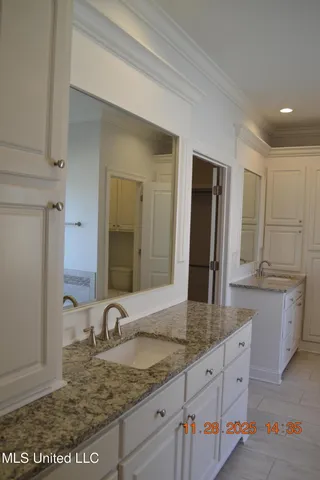 $319,900 | 529 East Park Street, Canton, MS 39046