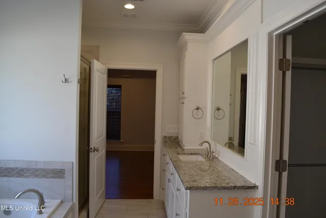 $319,900 | 529 East Park Street, Canton, MS 39046