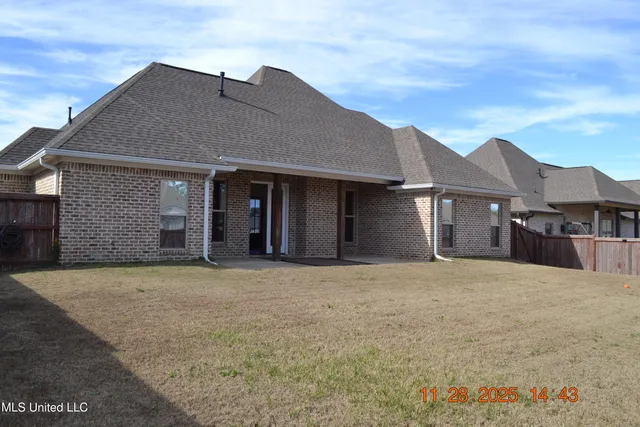 $319,900 | 529 East Park Street, Canton, MS 39046