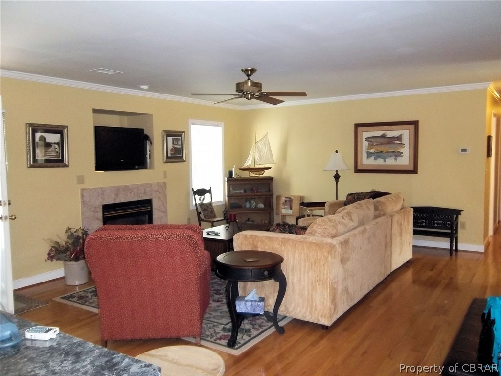 1231 Coachpoint Road Hartfield, VA 23071 - Photo 6 of 12