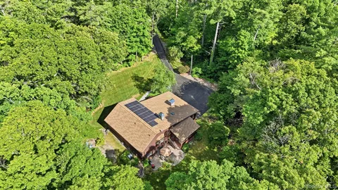 $800,000 | 17 Stoutenburgh Drive, Hyde Park, NY 12538