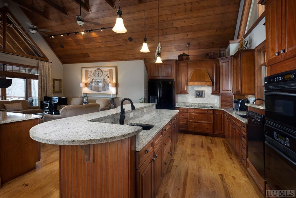 1106 Spring Forest Road Sapphire, NC 28774 - Photo 5 of 22 Gallery Image 5