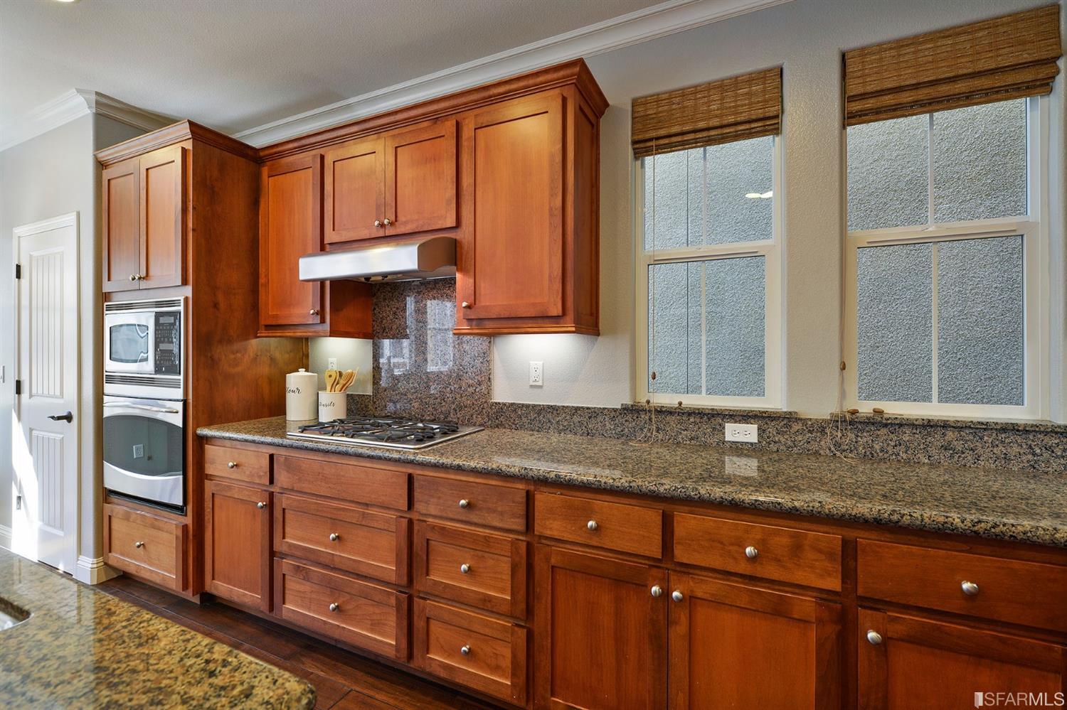 142 Azalea Drive Mountain View, CA 94041 - Photo 13 of 33