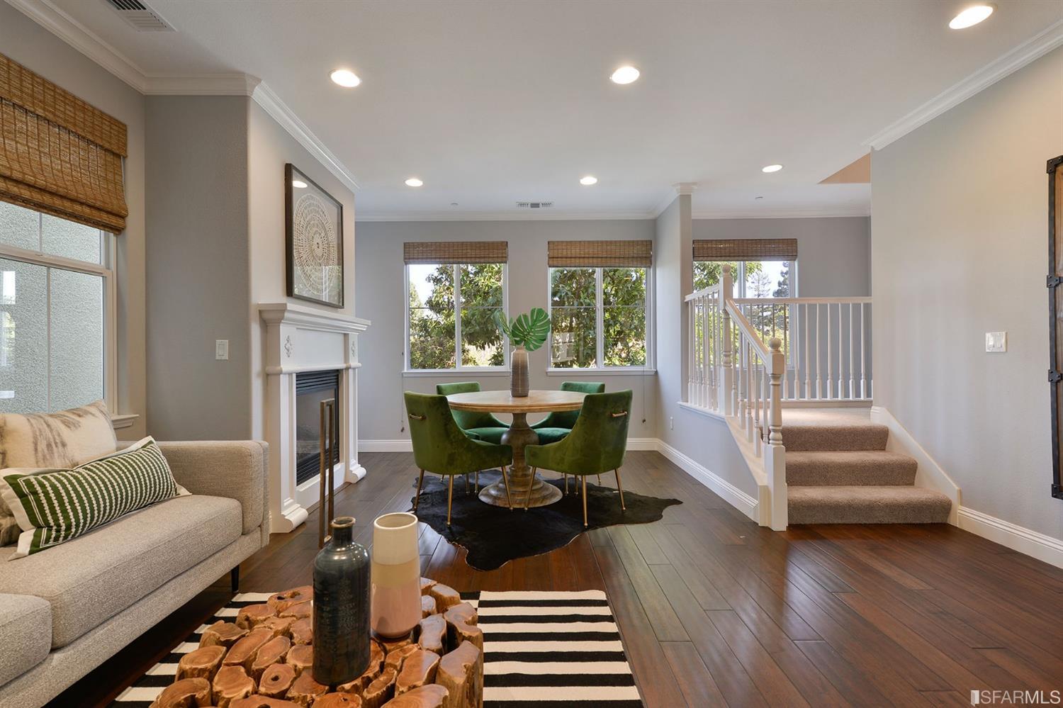 142 Azalea Drive Mountain View, CA 94041 - Photo 3 of 33