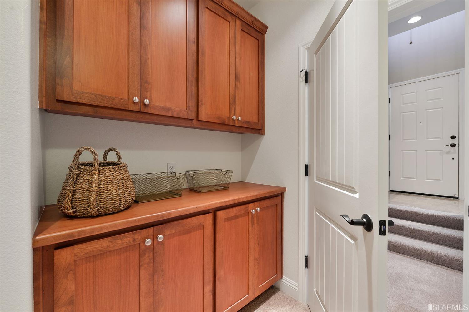 142 Azalea Drive Mountain View, CA 94041 - Photo 30 of 33