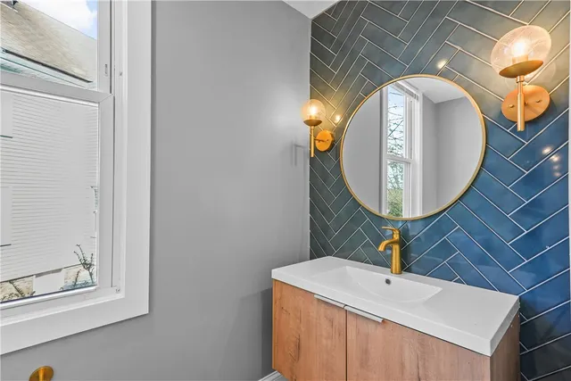 $4,250 | 20 Summer Street, Newport, RI 02840