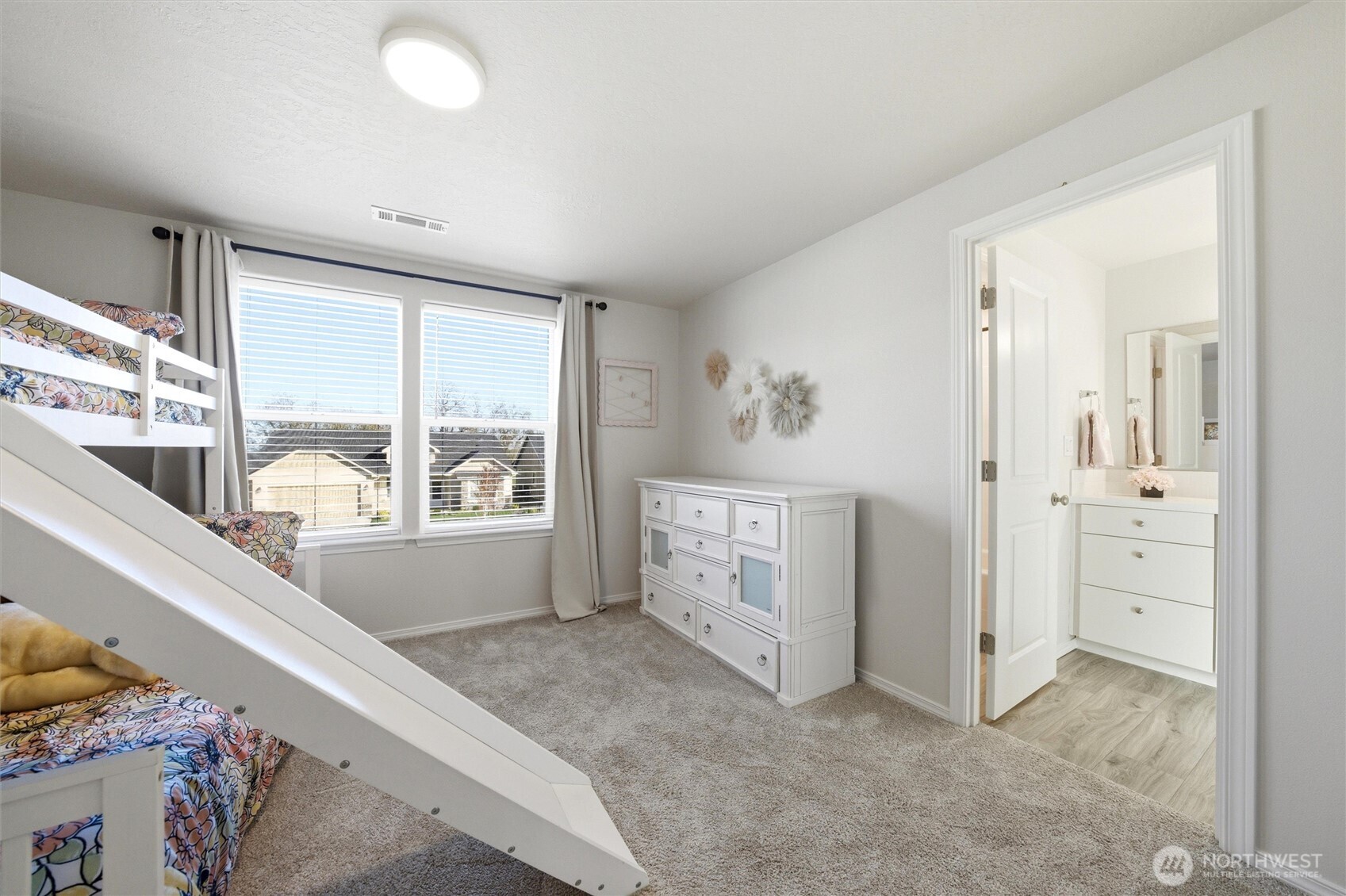 1106 Ava Street Walla Walla, WA 99362 - Photo 28 of 39 a view of livingroom with furniture