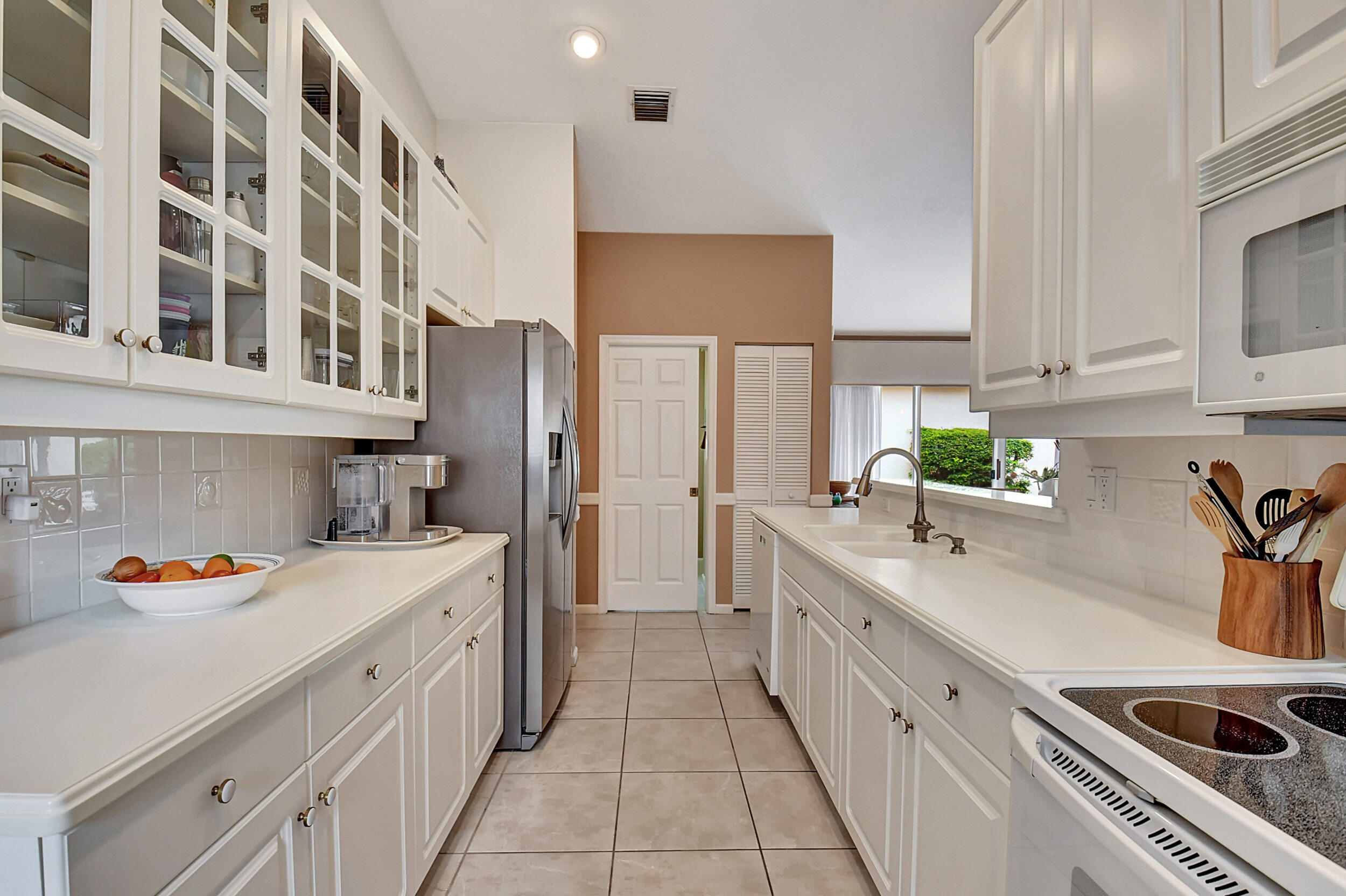 11568 Lawton Road Boynton Beach, FL 33437 - Photo 14 of 80 DSC_7871