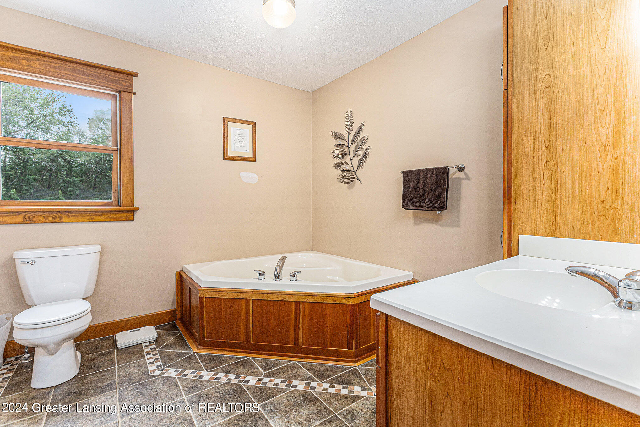 550 Kelly Road Leslie, MI 49251 - Photo 15 of 35 Primary Bathroom
