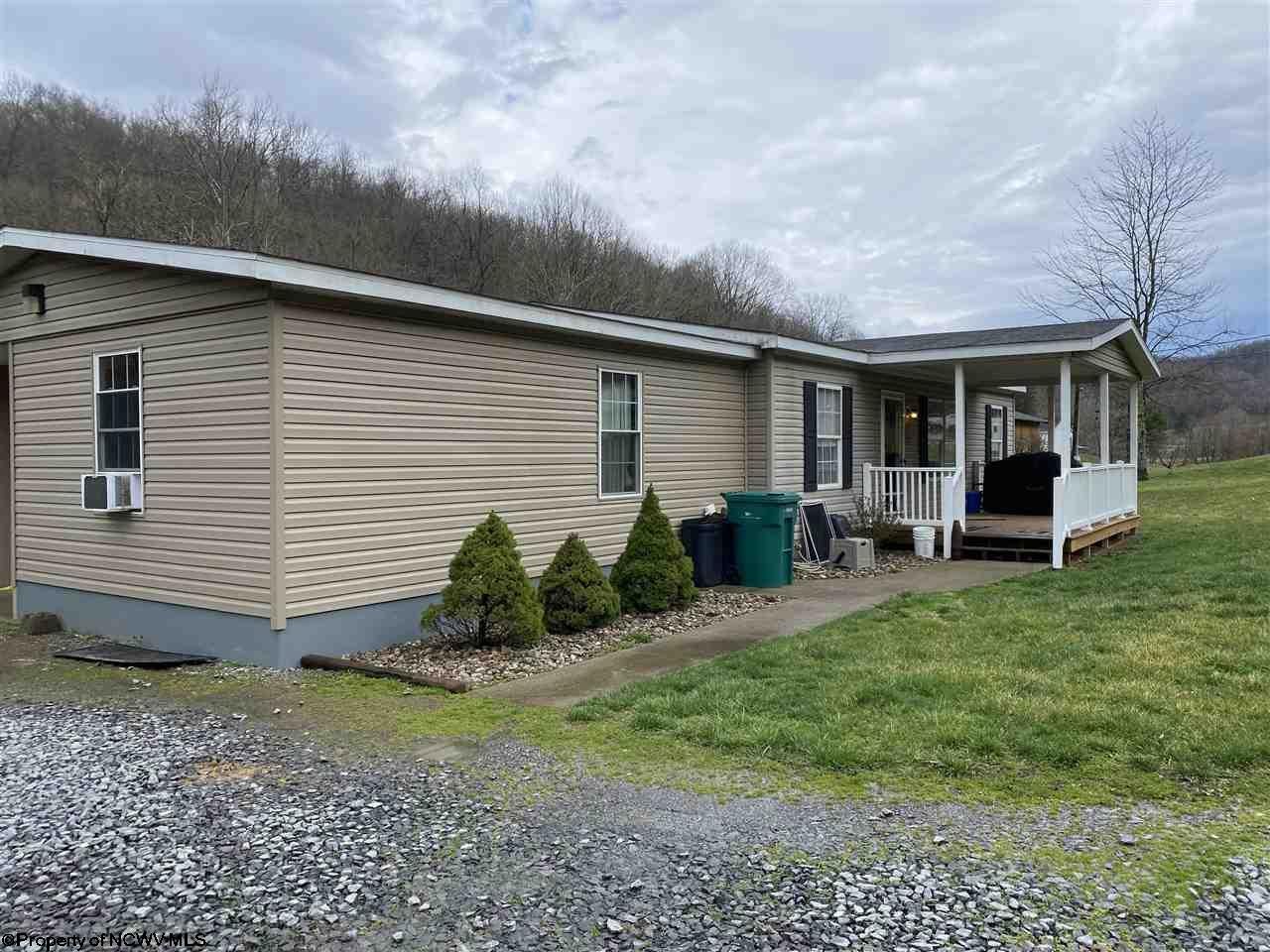 4989 Simpson Road Grafton, WV 26354 - Photo 2 of 3 Gallery Image 2