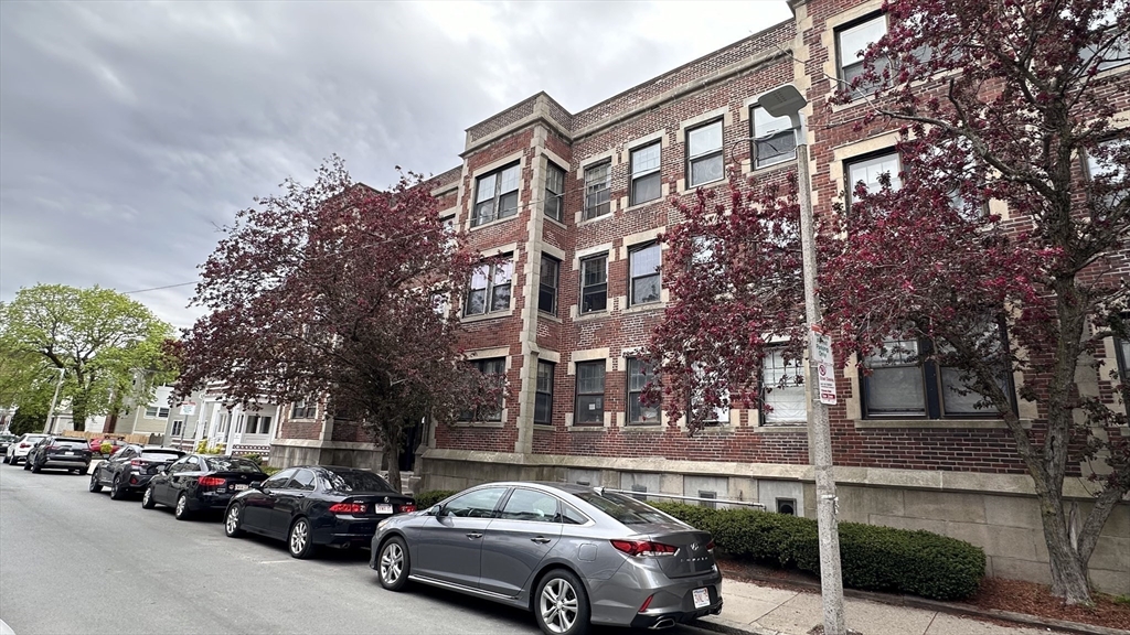 40 Chester Street, Unit 1 Boston, MA 02134 - Photo 3 of 24