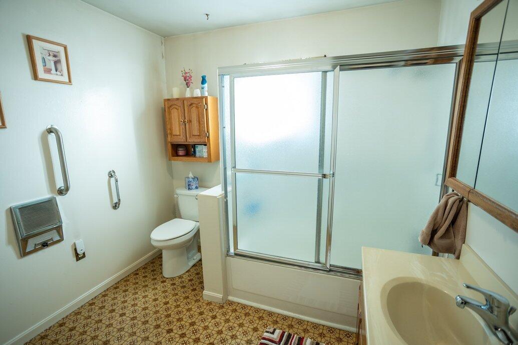 5591 Pleasant View Drive Anderson, CA 96007 - Photo 16 of 19 Bathroom 2