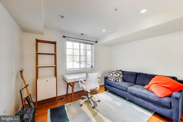 $2,850 | 4139 South Four Mile Run Drive, Unit 304, Arlington, VA 22204