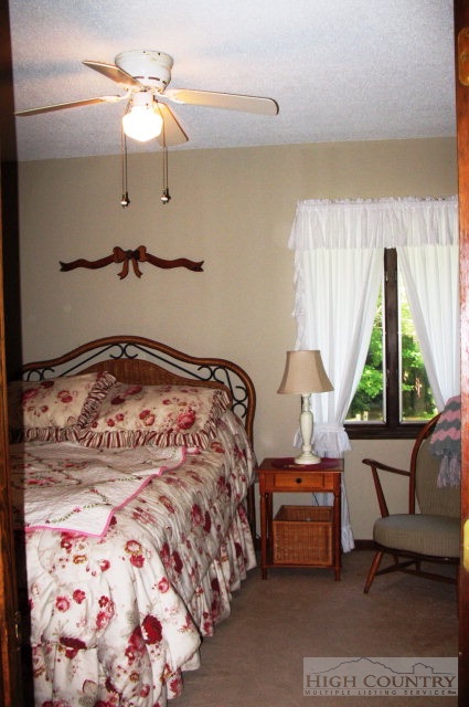 15 Pine Ridge Loop Newland, NC 28657 - Photo 3 of 18 Gallery Image 3