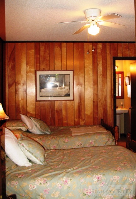 15 Pine Ridge Loop Newland, NC 28657 - Photo 10 of 18 Gallery Image 10