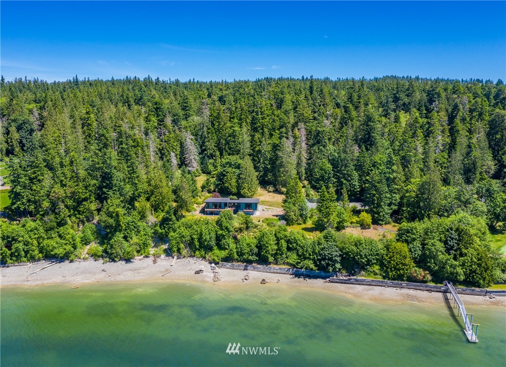 4466 East Harbor Road Freeland, WA 98249 - Photo 2 of 40 Gallery Image 2