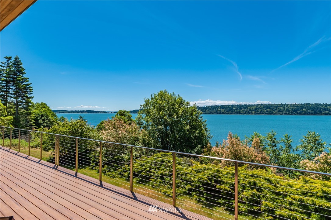 4466 East Harbor Road Freeland, WA 98249 - Photo 17 of 40 Gallery Image 17