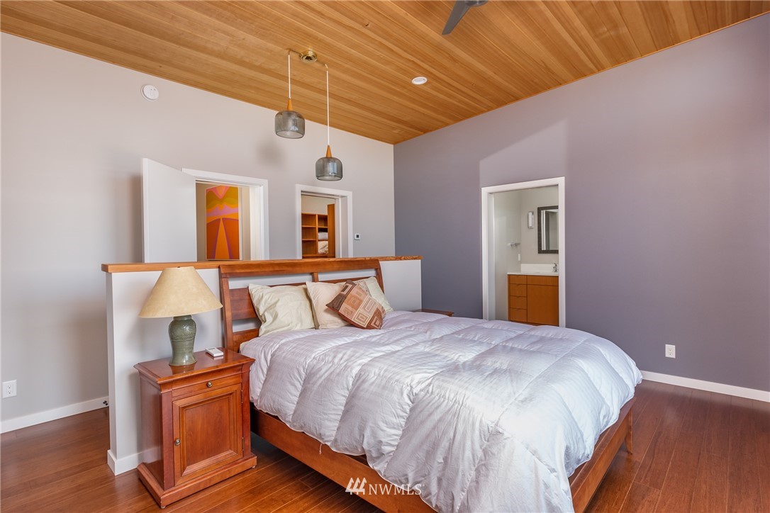 4466 East Harbor Road Freeland, WA 98249 - Photo 19 of 40 Gallery Image 19