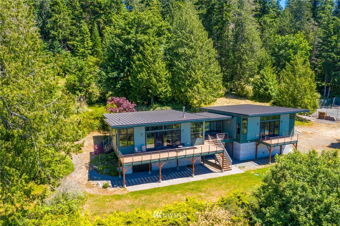 4466 East Harbor Road Freeland, WA 98249 - Photo 3 of 40 Gallery Image 3