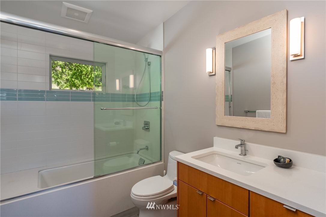 4466 East Harbor Road Freeland, WA 98249 - Photo 25 of 40 Gallery Image 25
