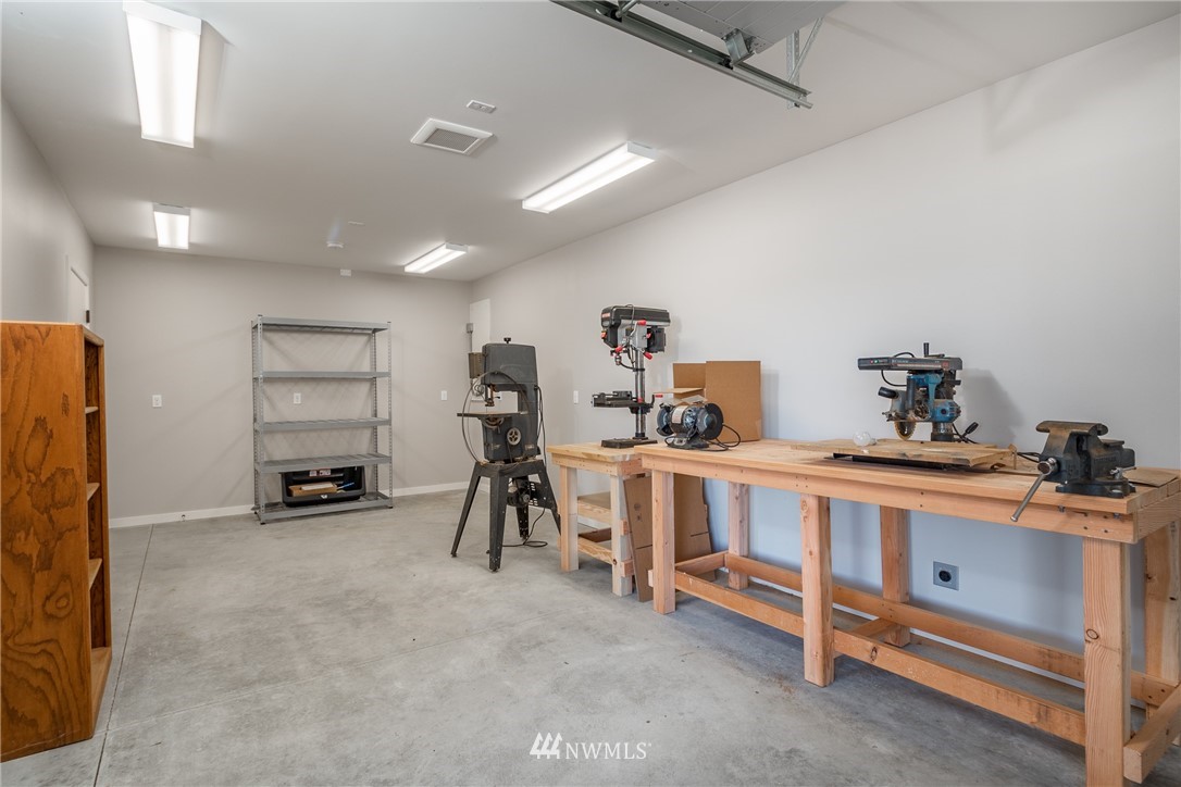 4466 East Harbor Road Freeland, WA 98249 - Photo 29 of 40 Gallery Image 29