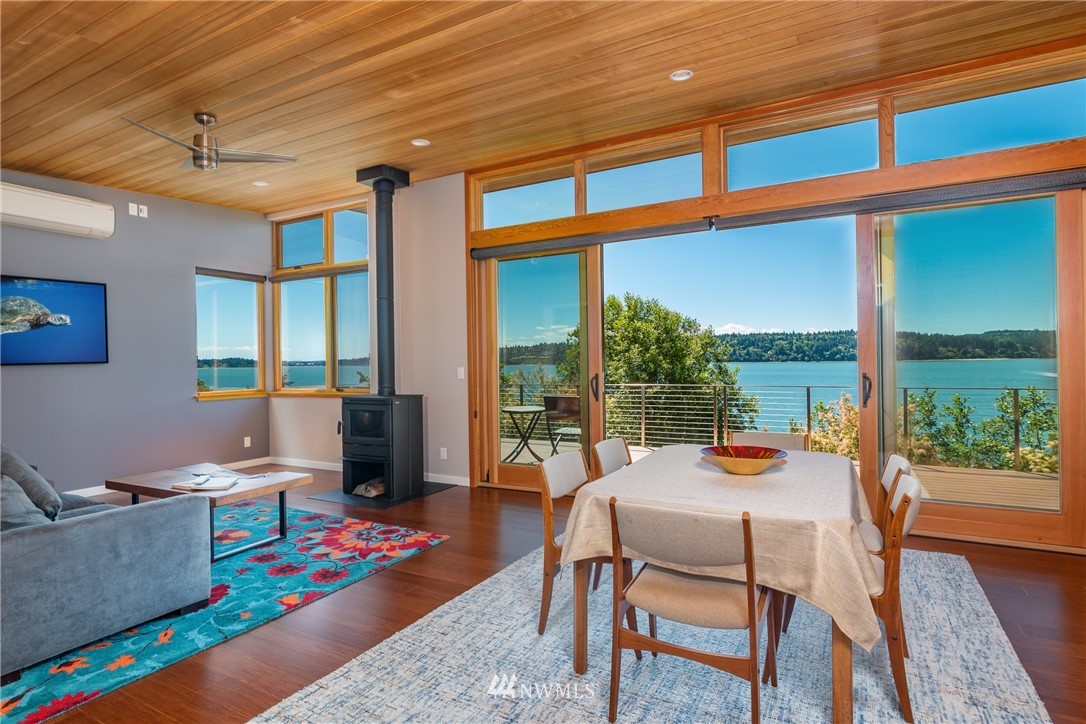 4466 East Harbor Road Freeland, WA 98249 - Photo 10 of 40 Gallery Image 10