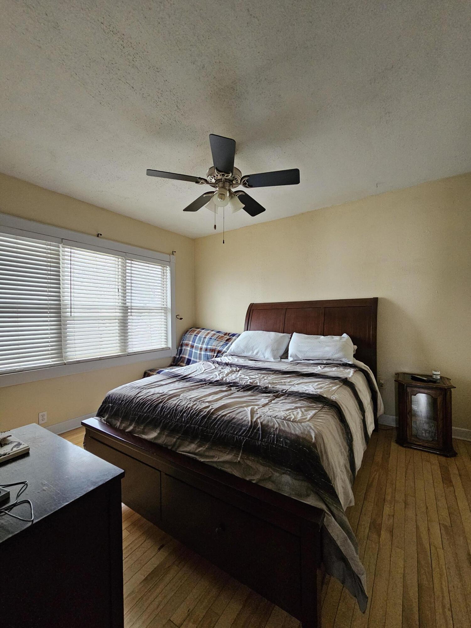 3049 South Hanson Avenue Milwaukee, WI 53207 - Photo 19 of 21 4982