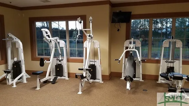 $2,500 | 102 Fenway Street, Savannah, GA 31407