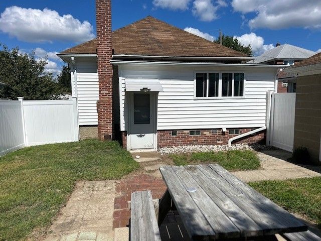 $365,000 | 22 Madison Street, Warwick, RI 02888