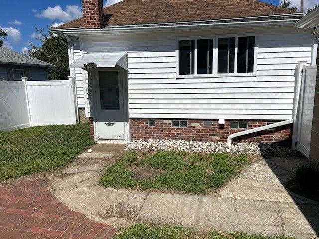 $365,000 | 22 Madison Street, Warwick, RI 02888