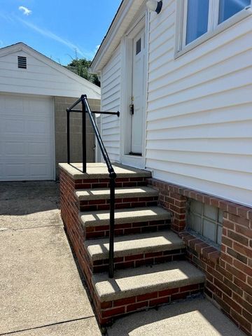 $365,000 | 22 Madison Street, Warwick, RI 02888