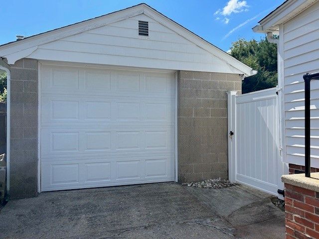 $365,000 | 22 Madison Street, Warwick, RI 02888