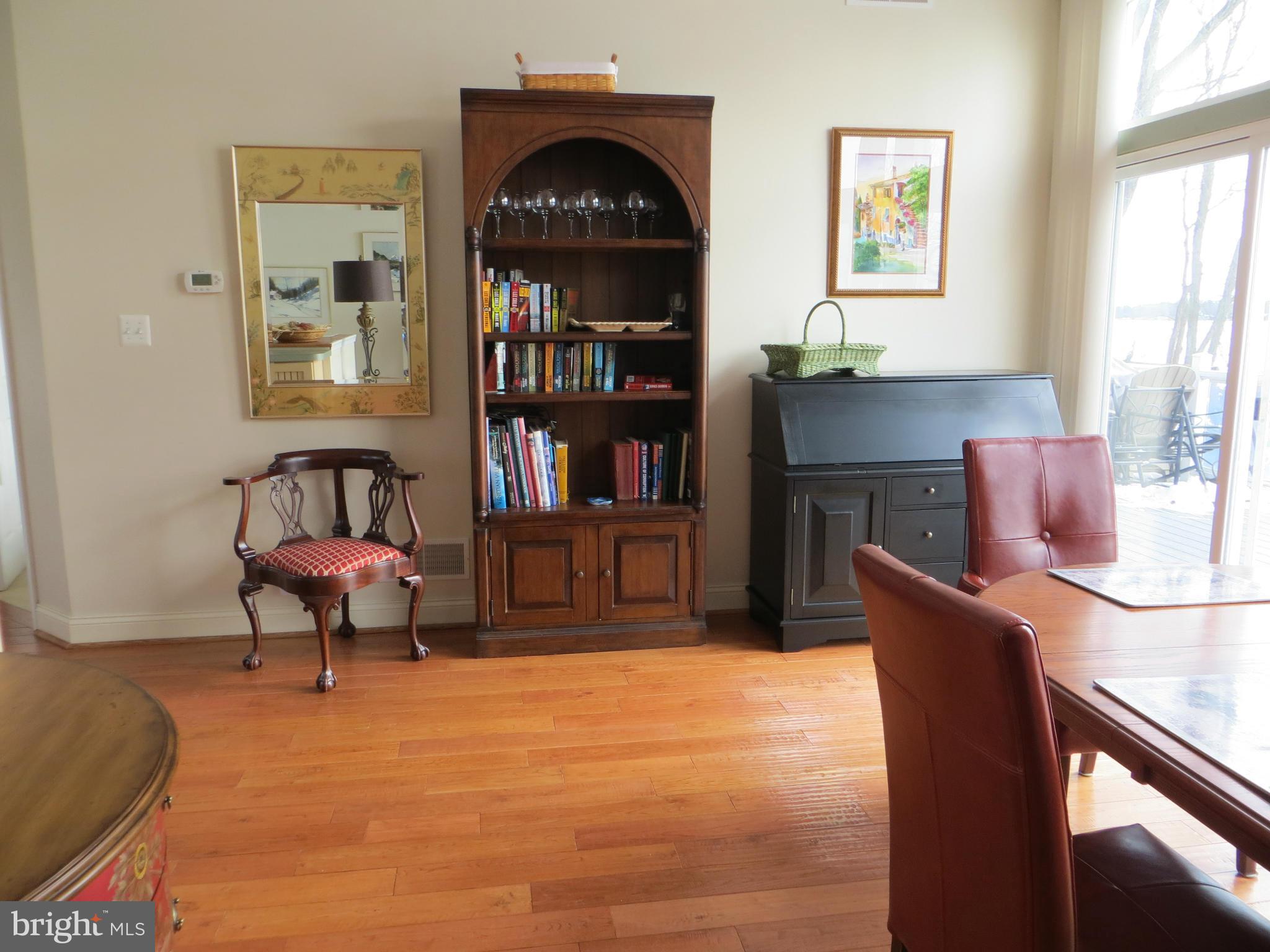 WOOD FLOORS
