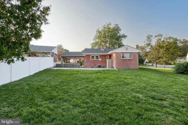 $299,900 | 5 William Penn Drive, Camp Hill, PA 17011