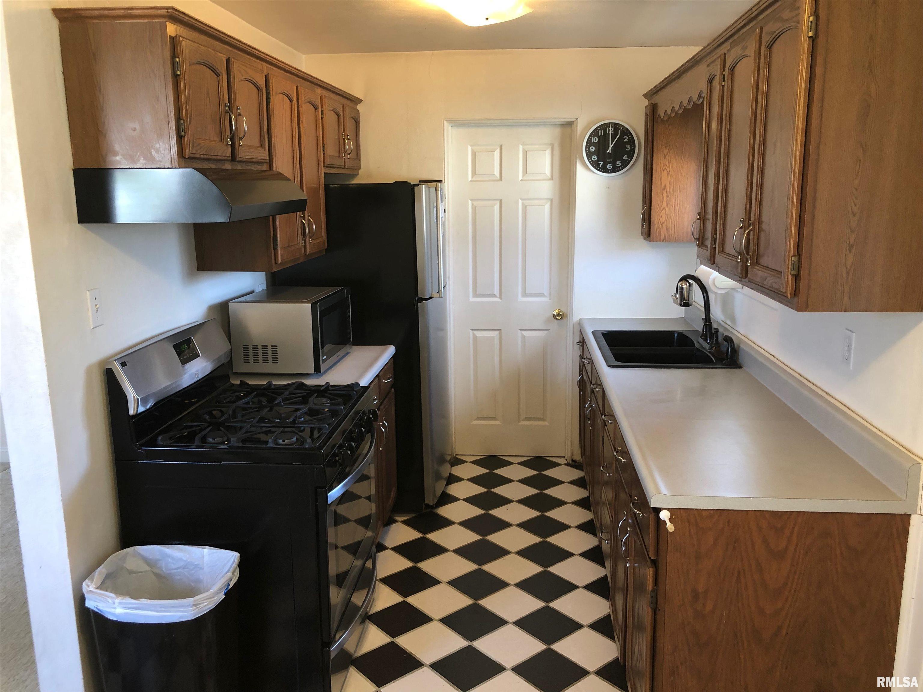 603 Lincoln Road Marquette Heights, IL 61554 - Photo 6 of 24