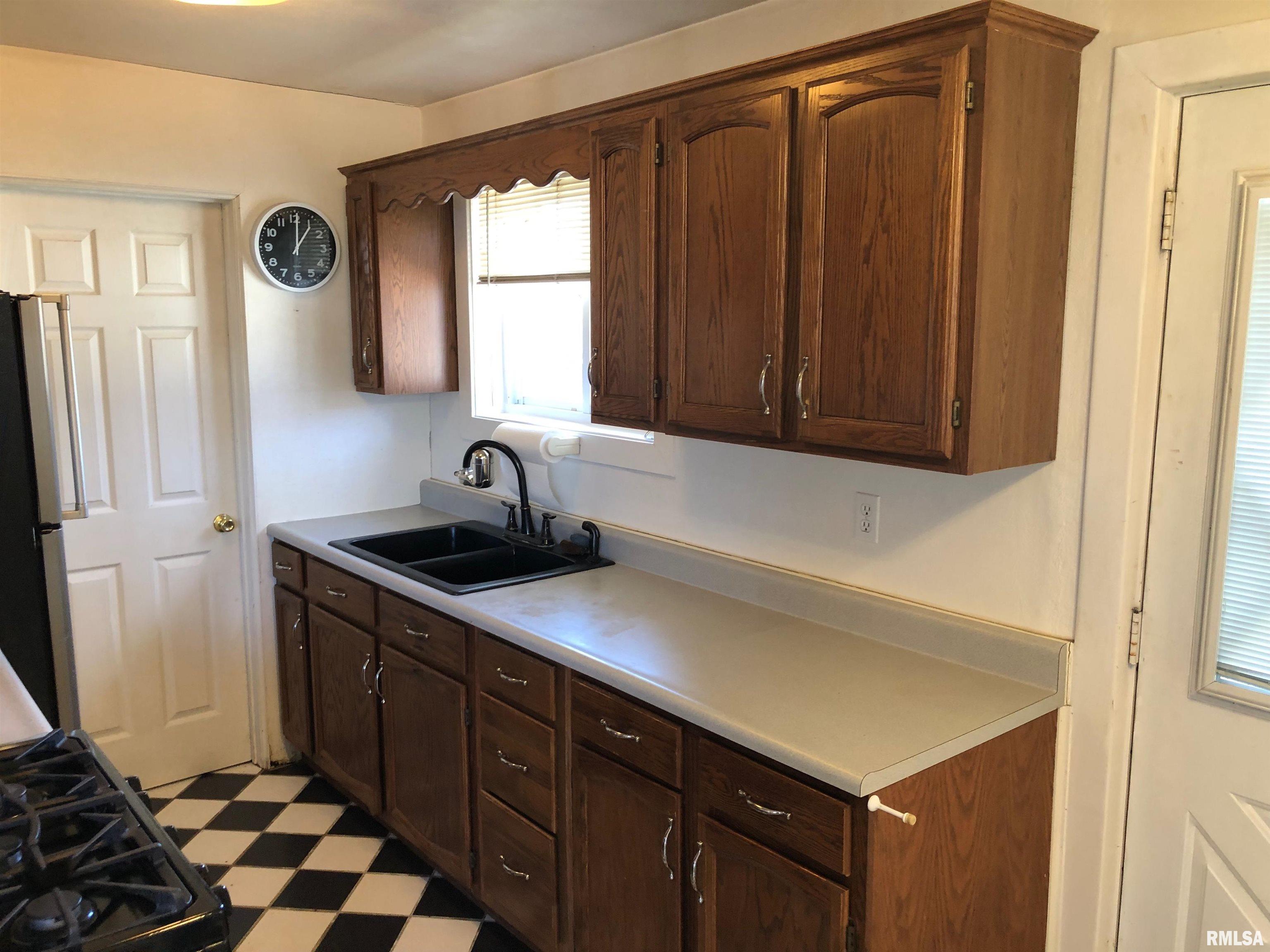 603 Lincoln Road Marquette Heights, IL 61554 - Photo 8 of 24