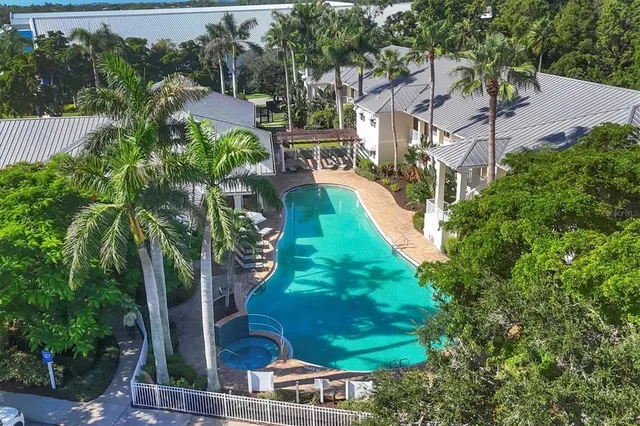 $1,300 | 3401 54th Drive West, Unit 201B, Bradenton, FL 34210