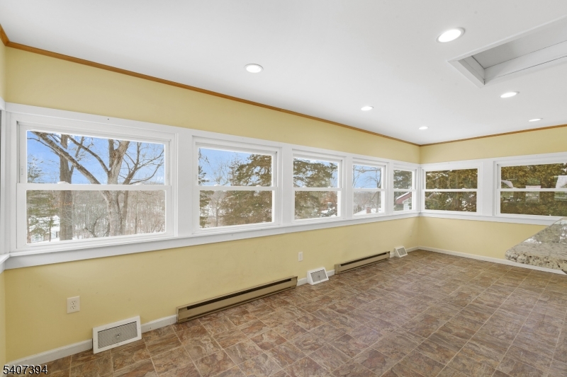 32 Seneca Trail Sparta, NJ 07871 - Photo 13 of 43