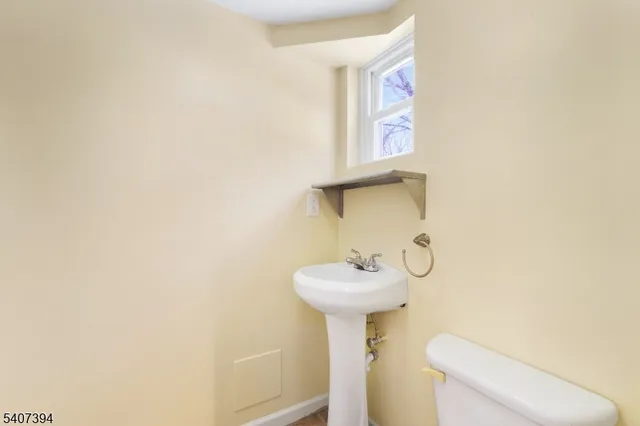 $599,000 | 32 Seneca Trail, Sparta, NJ 07871