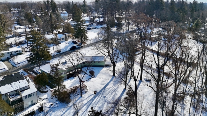 32 Seneca Trail Sparta, NJ 07871 - Photo 3 of 43