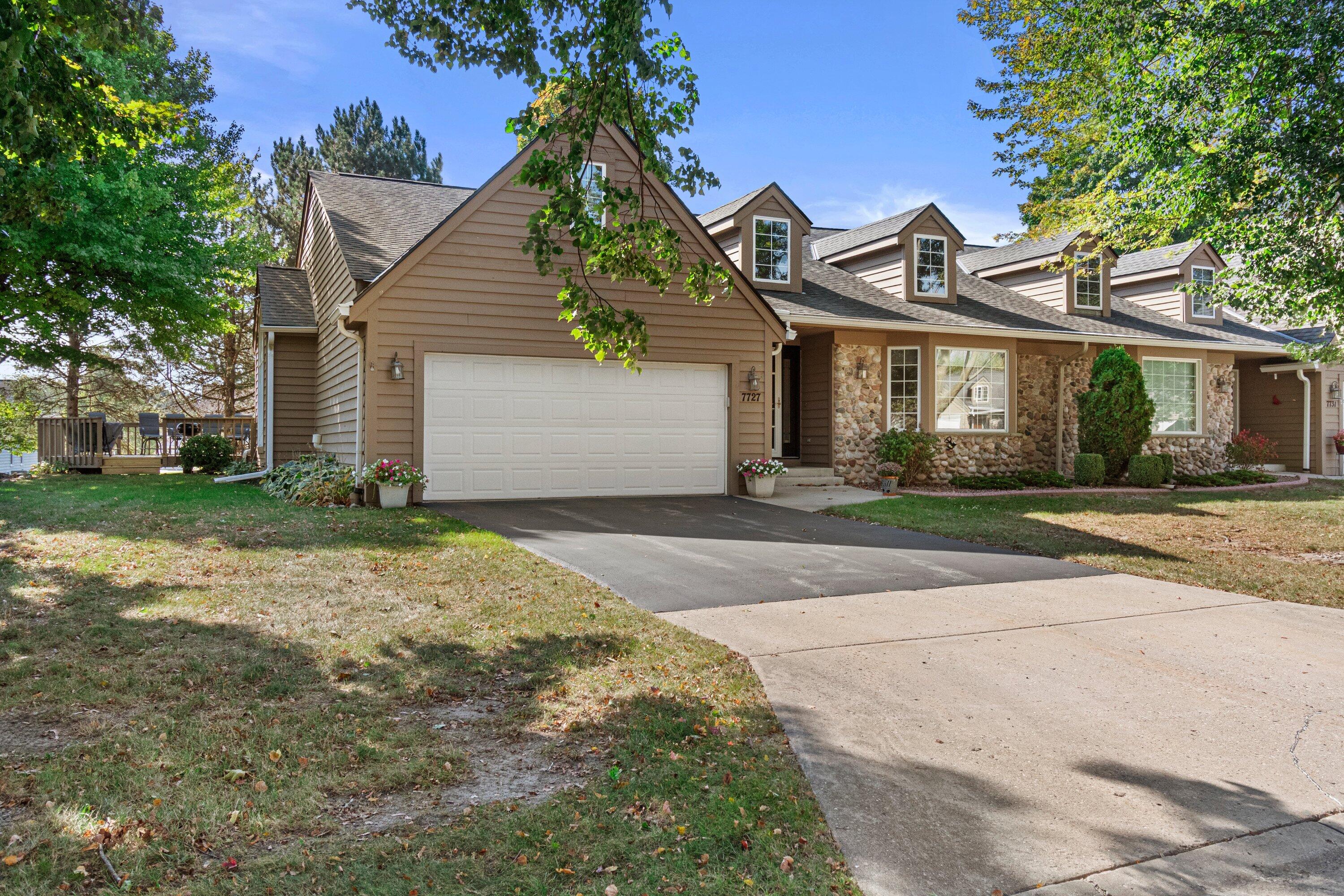 7727 Maple Ridge Court Franklin, WI 53132 - Photo 1 of 23 Welcome Home!