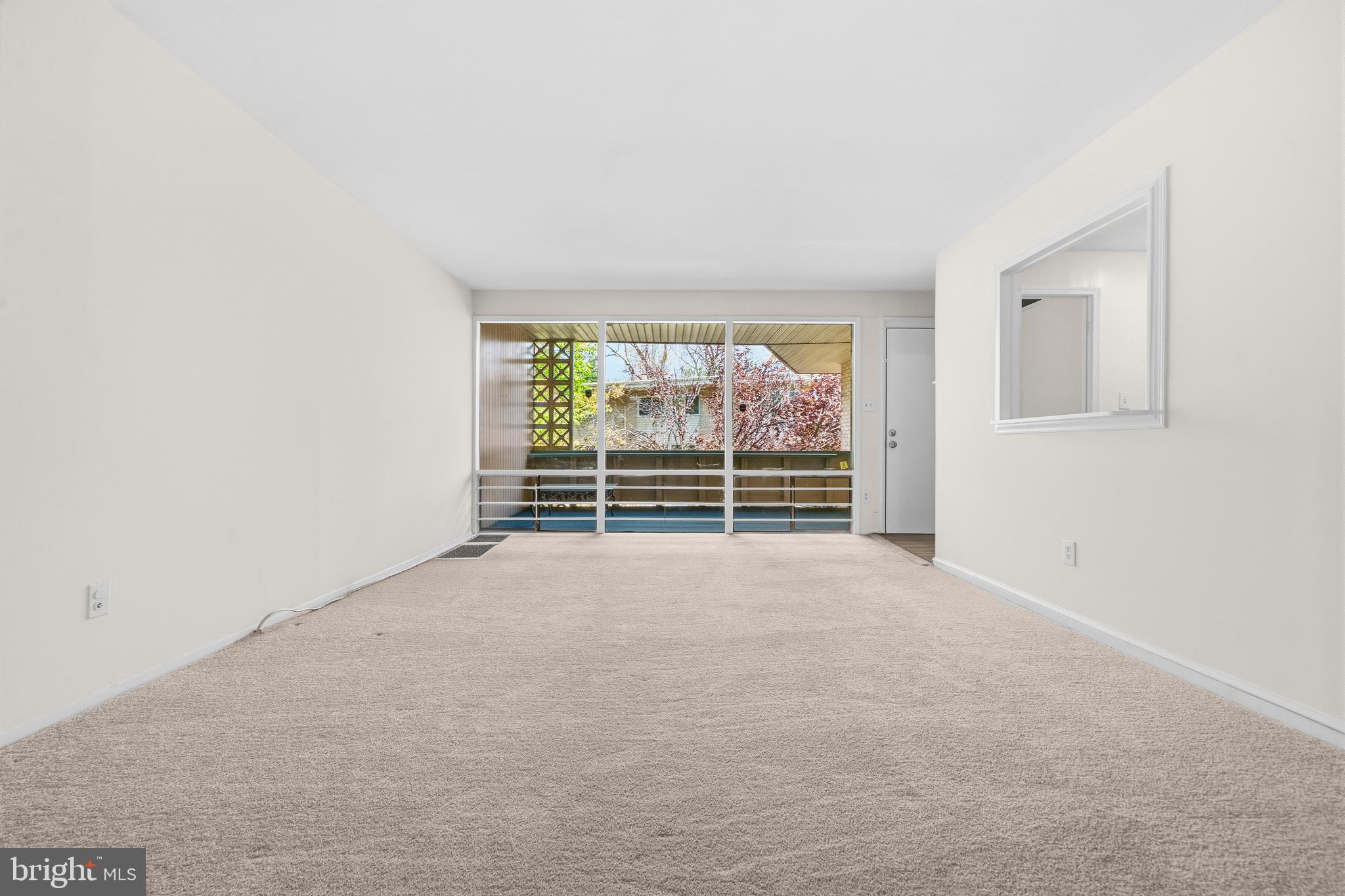 124 Haycock Road, Unit C2 Falls Church, VA 22046 - Photo 6 of 31