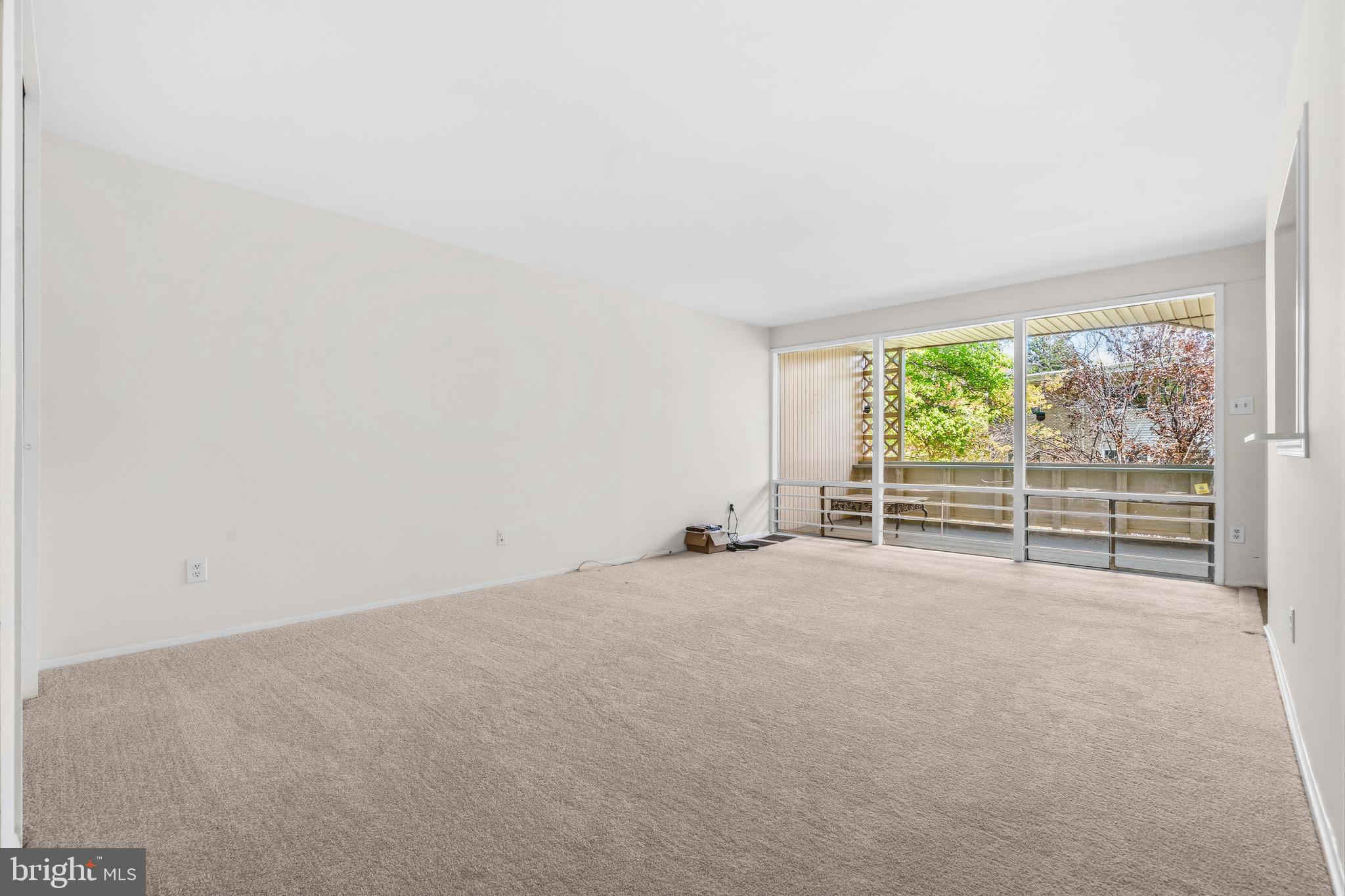 124 Haycock Road, Unit C2 Falls Church, VA 22046 - Photo 7 of 31